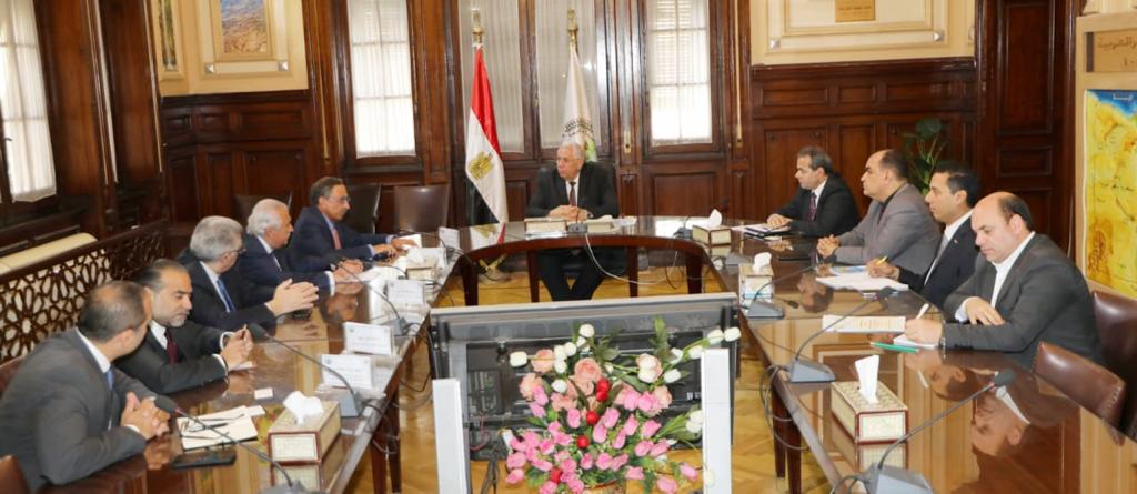 تفاصيل لقاء وزير الزراعة مع أعضاء غرفة التجارة الأمريكية بالقاهرة